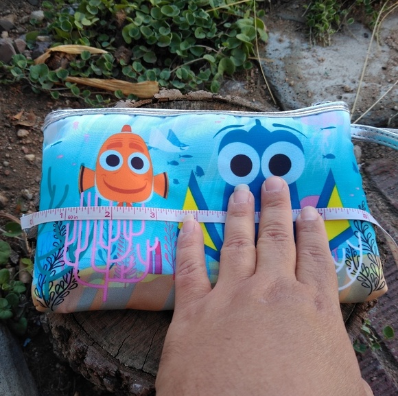 Finding Dory Wristlet - Picture 7 of 7